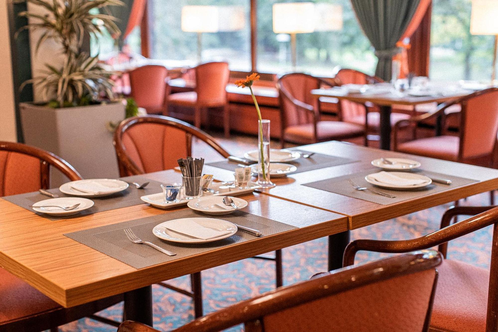 Plaza Hotel Γκελσενκίρτσεν Εξωτερικό φωτογραφία